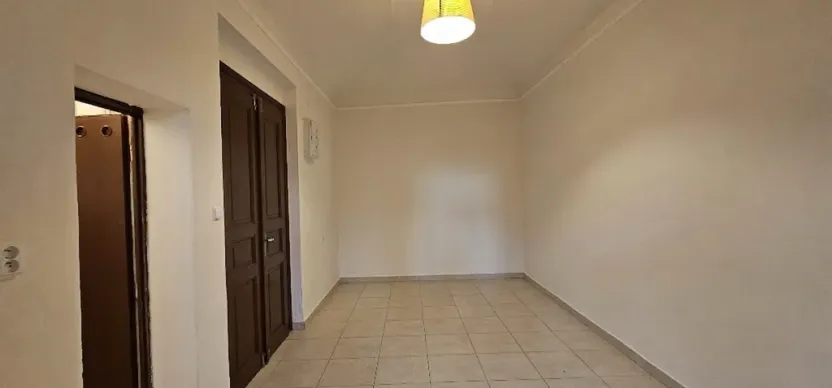 Pronájem obchodního prostoru, Praha - Nusle, Sezimova, 21 m2