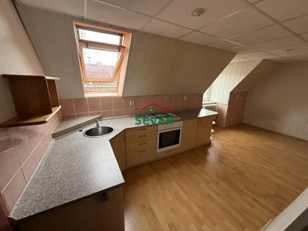 Prodej bytu 2+kk, Litvínov - Horní Litvínov, Komenského, 48 m2