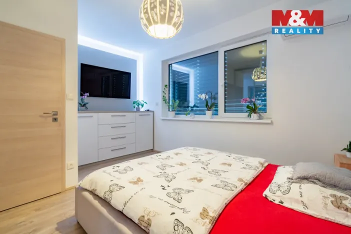 Prodej rodinného domu, Včelná, Jiřičkova, 145 m2