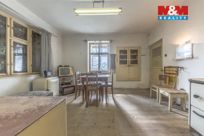 Prodej rodinného domu, Křinec, Dr. Chmelaře, 200 m2