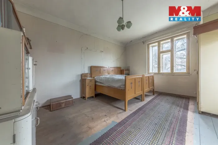 Prodej rodinného domu, Křinec, Dr. Chmelaře, 200 m2