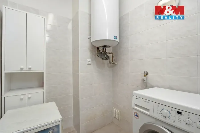 Prodej bytu 3+1, Karlovice - Sedmihorky, 65 m2