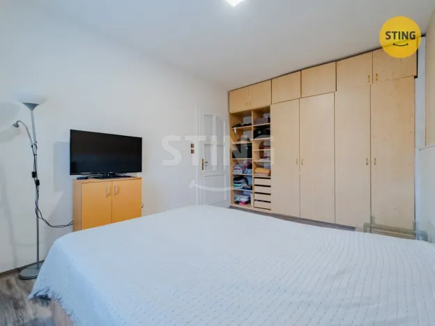 Prodej bytu 3+1, Opava, Komenského, 69 m2