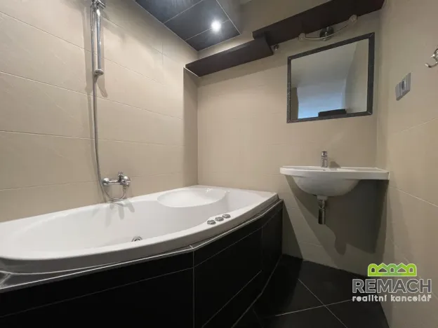 Pronájem bytu 1+kk, Uherské Hradiště, Štěpnická, 33 m2