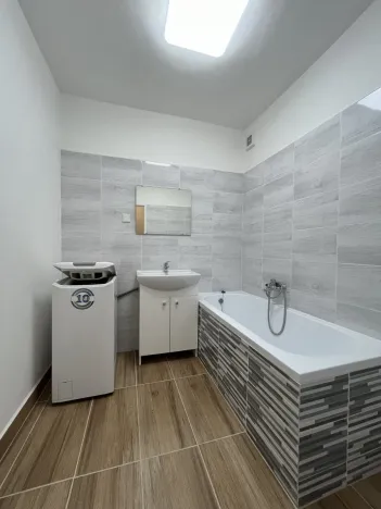 Pronájem bytu 2+1, Ostrava - Poruba, Francouzská, 55 m2