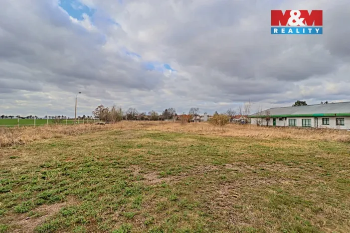 Pronájem komerčního pozemku, Horky, 9400 m2