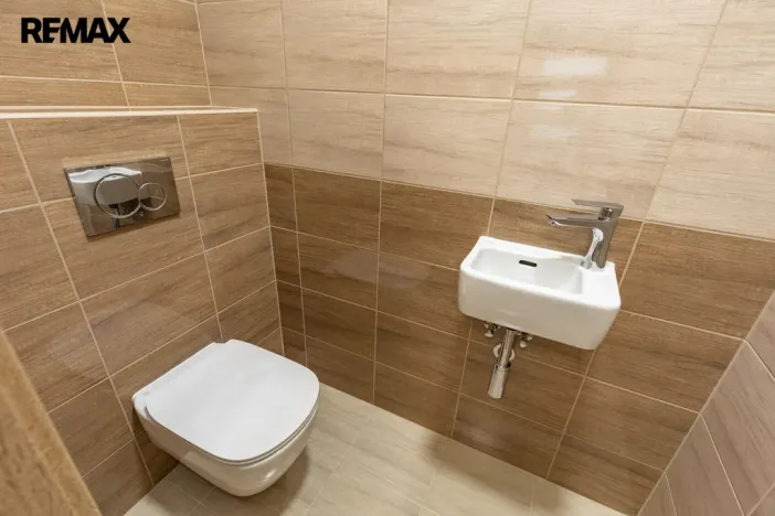 Pronájem bytu 2+kk, Litvínov - Horní Litvínov, Ladova, 58 m2