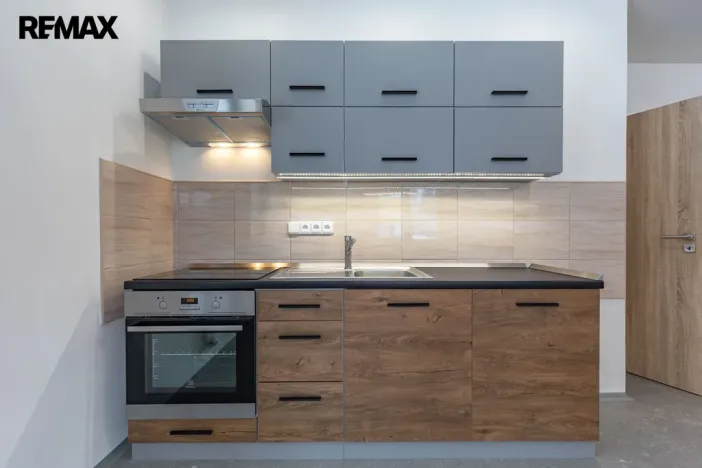 Pronájem bytu 2+kk, Litvínov - Horní Litvínov, Ladova, 58 m2