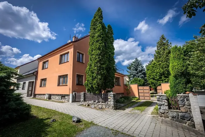 Pronájem rodinného domu, Hajany, 158 m2