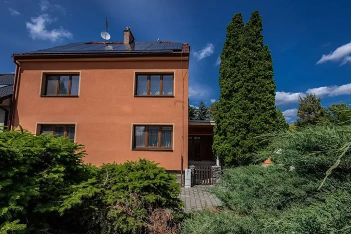 Pronájem rodinného domu, Hajany, 158 m2