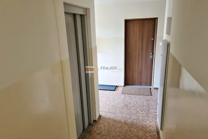 Pronájem bytu 3+1, Praha - Motol, Hennerova, 75 m2