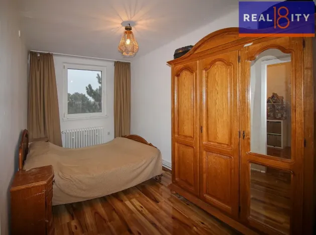 Prodej bytu 3+1, Praha, Evropská, 76 m2