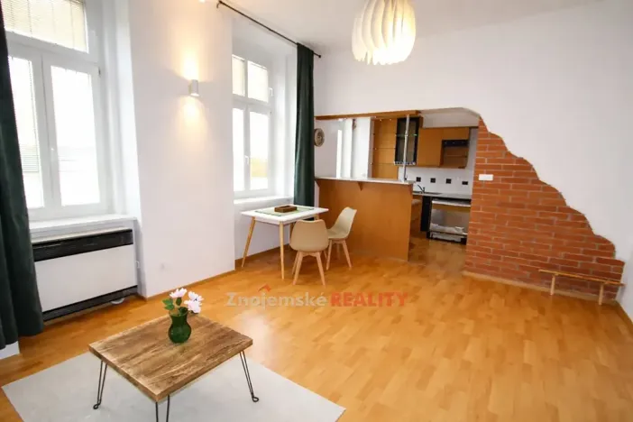 Pronájem bytu 1+1, Znojmo, Čermákova, 39 m2