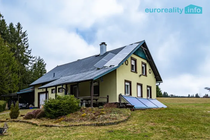 Prodej rodinného domu, Lesná - Háje, 178 m2