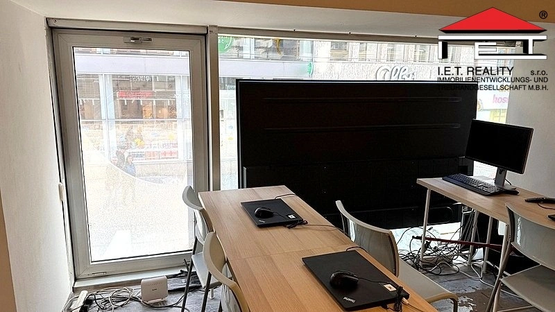 Pronájem obchodního prostoru, Brno, Masarykova, 30 m2