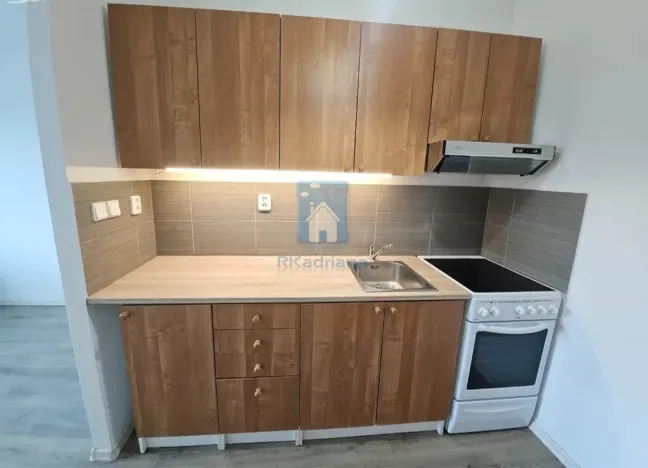 Pronájem bytu 2+kk, Praha, Letovská, 45 m2