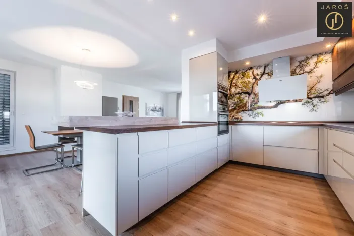 Pronájem bytu 3+kk, Praha - Malešice, Nad úžlabinou, 130 m2