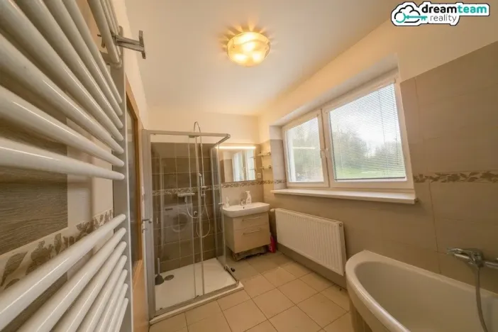 Prodej chaty, Malá Bystřice, 130 m2