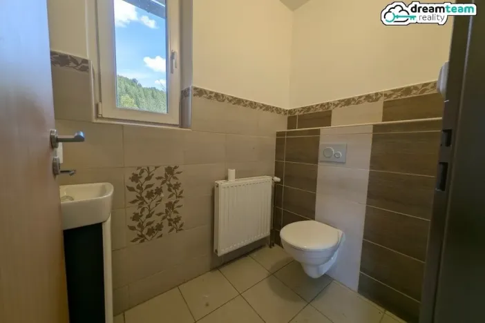 Prodej chaty, Malá Bystřice, 130 m2