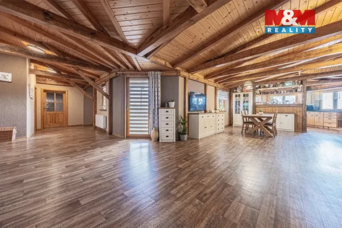 Prodej rodinného domu, Blatno - Mezihoří, 384 m2