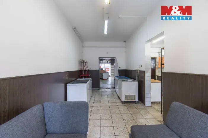 Prodej obchodního prostoru, Paskov, Náměstí, 250 m2