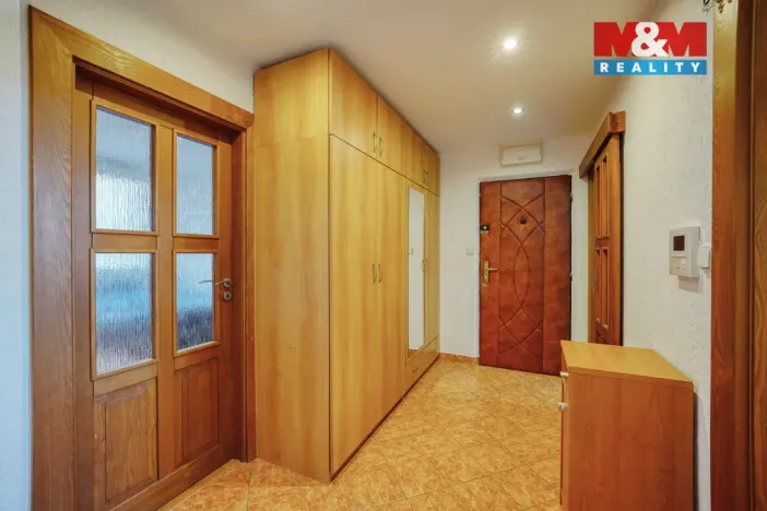 Pronájem bytu 3+1, Plzeň - Skvrňany, Macháčkova, 70 m2