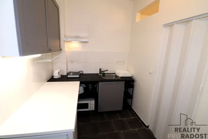 Pronájem bytu 1+1, Brno, Klobásova, 30 m2