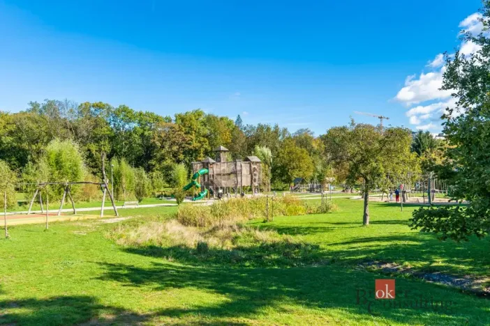 Prodej bytu 3+kk, Praha - Vysočany, Svatošových, 79 m2