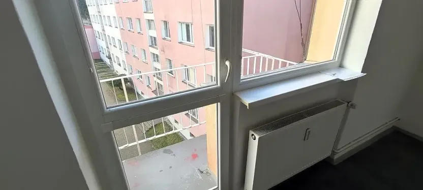 Pronájem bytu 2+1, Cheb, Kasární náměstí, 56 m2