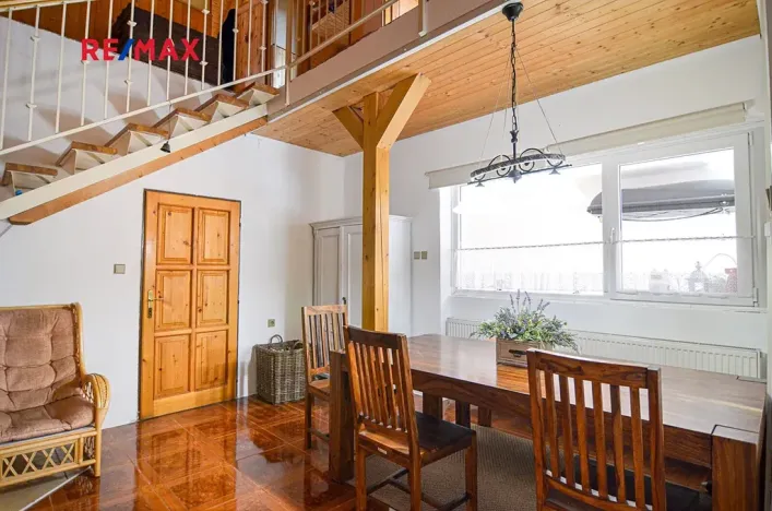 Prodej rodinného domu, Velké Bílovice, Svárov, 213 m2