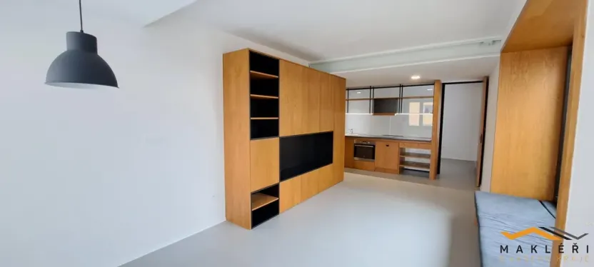 Pronájem bytu 2+kk, Jihlava, Pavlovova, 54 m2