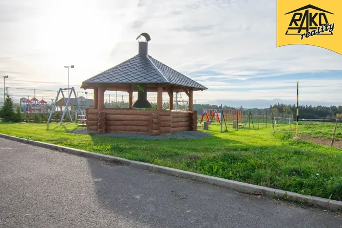 Prodej pozemku pro bydlení, Lhota pod Hořičkami, 1422 m2