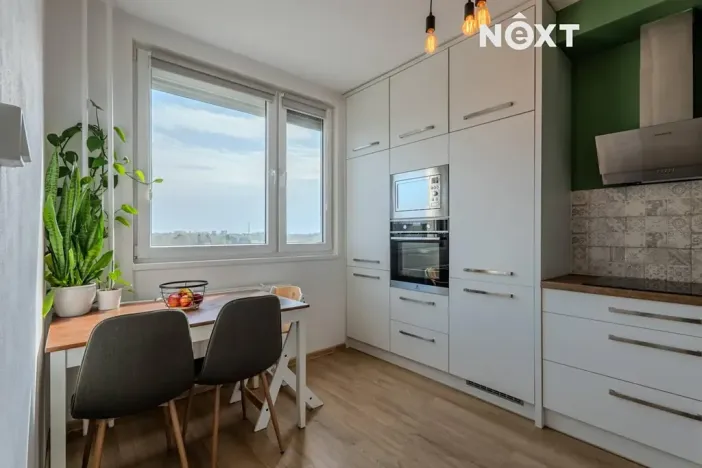 Prodej bytu 3+1, Břeclav, Na Valtické, 69 m2