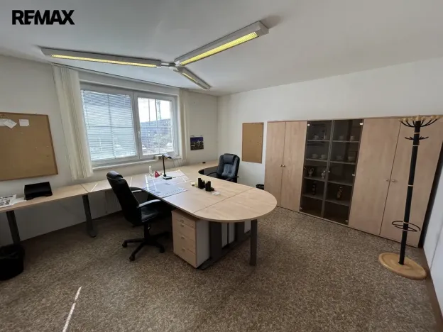 Pronájem kanceláře, Hradec Králové - Slezské Předměstí, Vážní, 62 m2