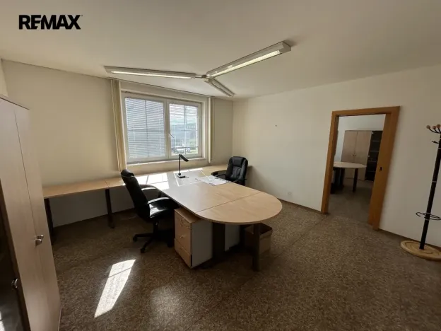 Pronájem kanceláře, Hradec Králové - Slezské Předměstí, Vážní, 62 m2