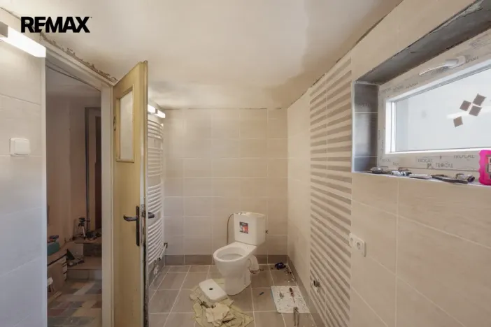 Prodej rodinného domu, Lom, Podkrušnohorská, 220 m2