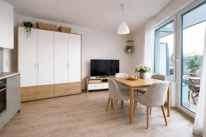 Pronájem bytu 1+kk, Praha - Strašnice, Strančická, 39 m2