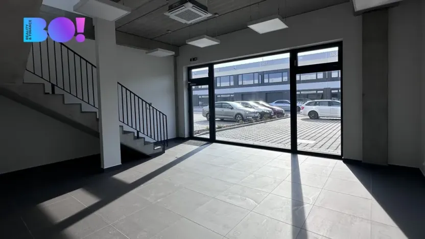 Pronájem obchodního prostoru, Brno - Černovice, 439 m2