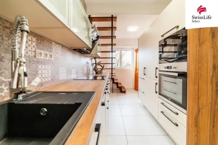 Prodej vícegeneračního domu, Vrcovice, 296 m2