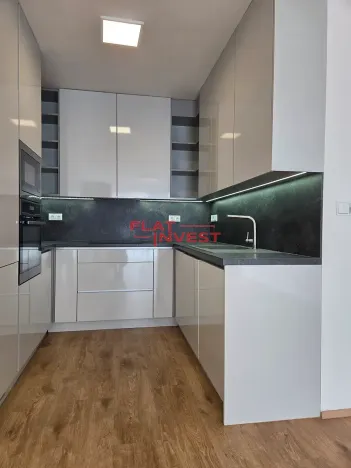 Pronájem bytu 2+kk, Praha - Břevnov, Ve Střešovičkách, 57 m2