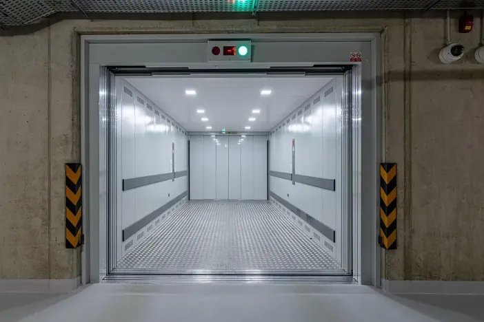 Pronájem obchodního prostoru, Praha - Staré Město, U milosrdných, 147 m2