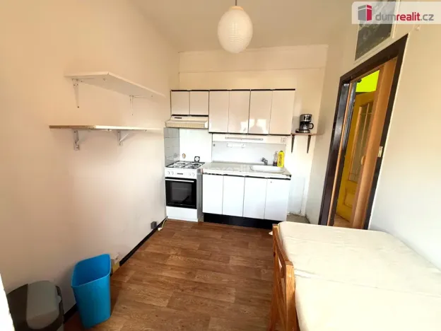 Pronájem bytu 1+1, Uherské Hradiště - Mařatice, Sadová, 34 m2