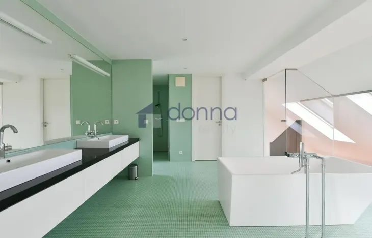 Pronájem bytu 3+1, Praha, U akademie, 130 m2