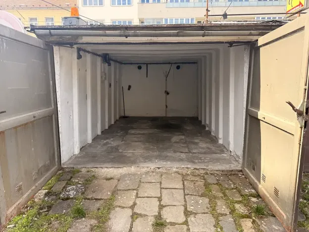 Pronájem garáže, Brno, Cejl, 21 m2