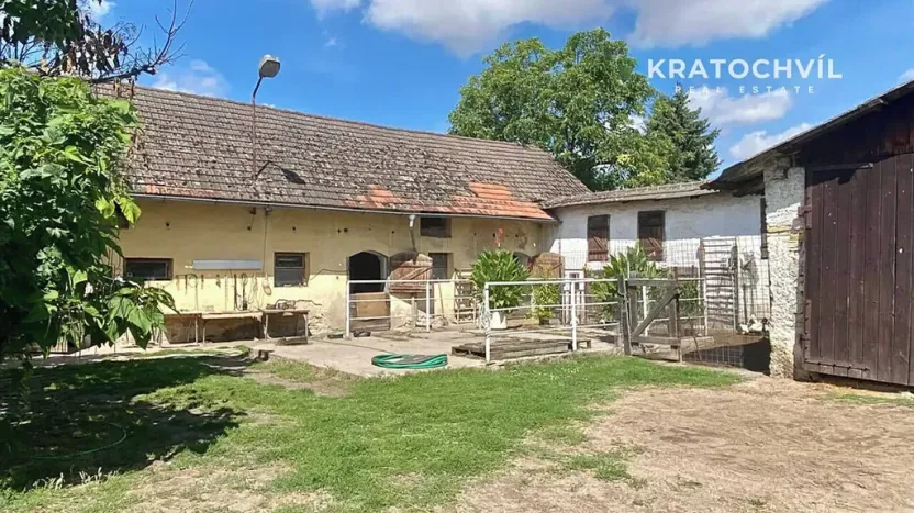 Prodej zemědělského objektu, Úmyslovice, 400 m2