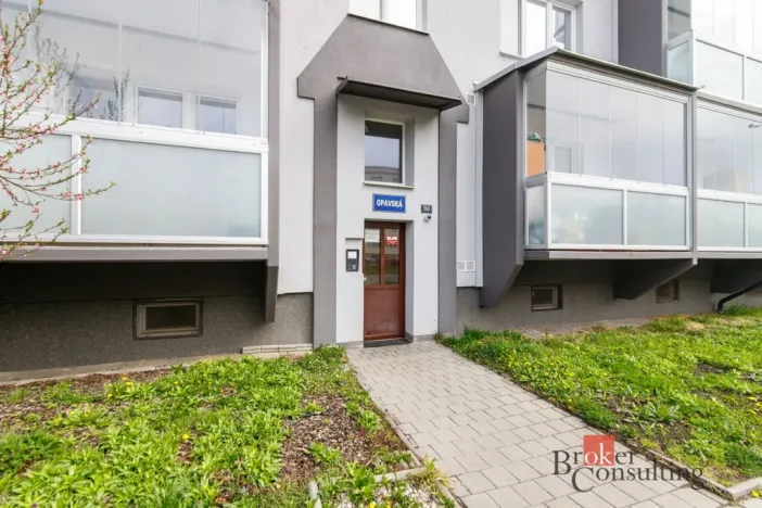 Prodej bytu 2+1, Ostrava - Poruba, Opavská, 52 m2