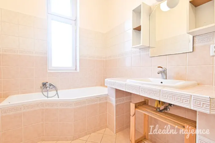 Pronájem bytu 3+1, Brno, Tyršova, 98 m2