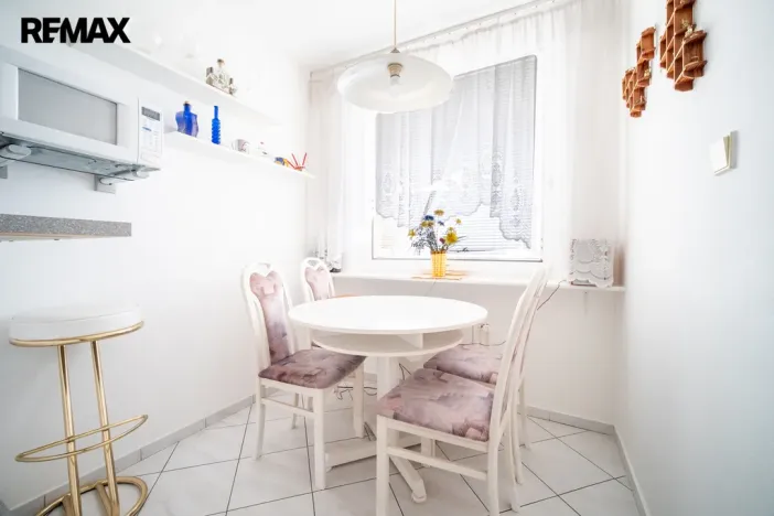 Prodej bytu 4+1, Praha - Vinoř, Uherská, 96 m2