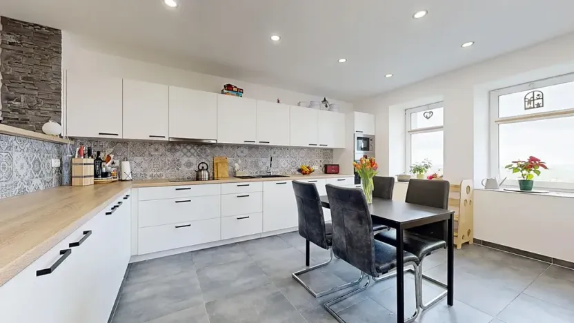 Prodej rodinného domu, Hradešín, 207 m2