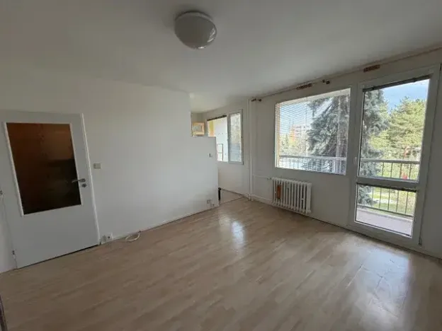 Pronájem bytu 1+kk, Praha - Střížkov, Českolipská, 28 m2